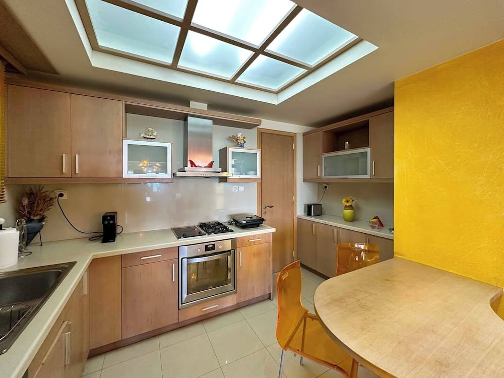 Central Beach Apartment