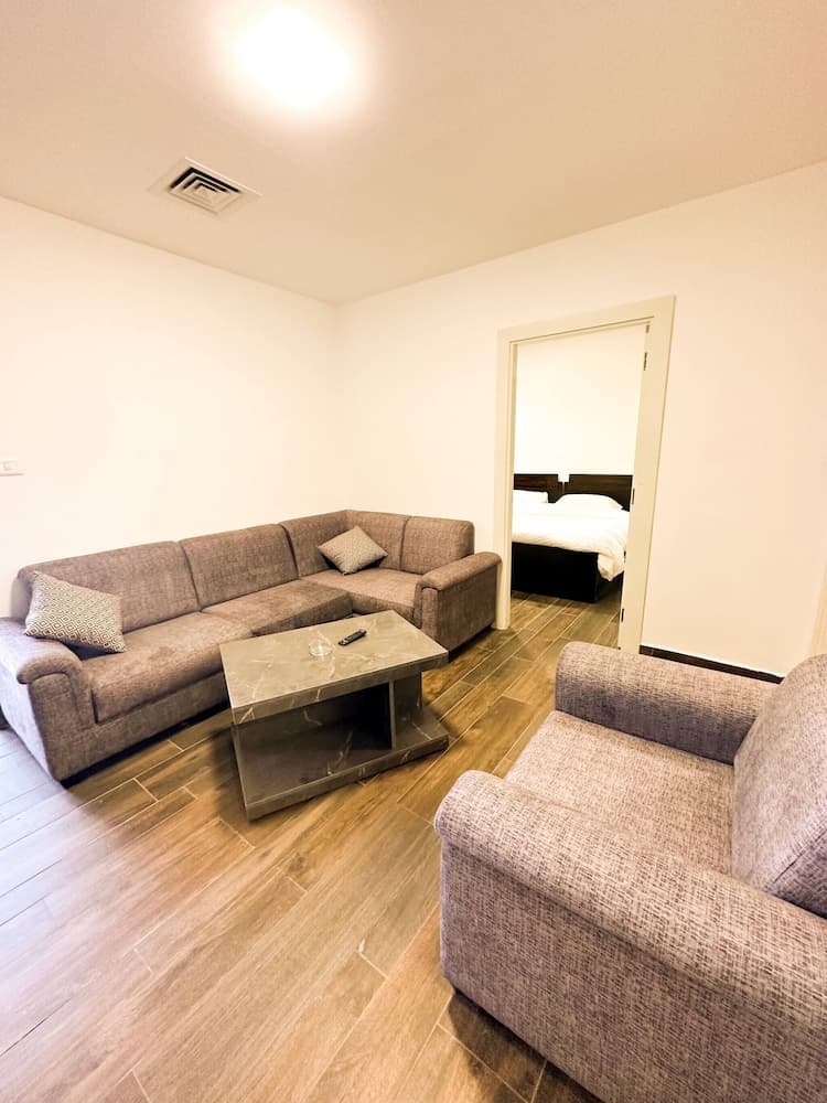 Central Apartment For Rent 28