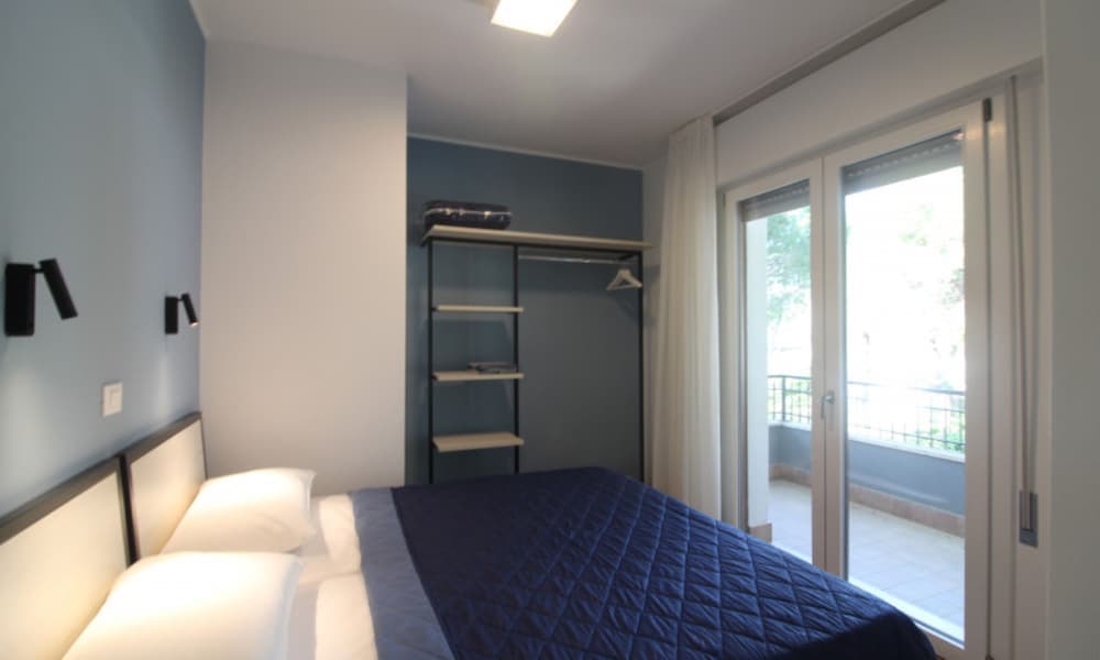 Apartment in a Small Building Near the Beach