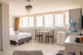 Fully Furnished Studio Flat Near Seashore in Urla