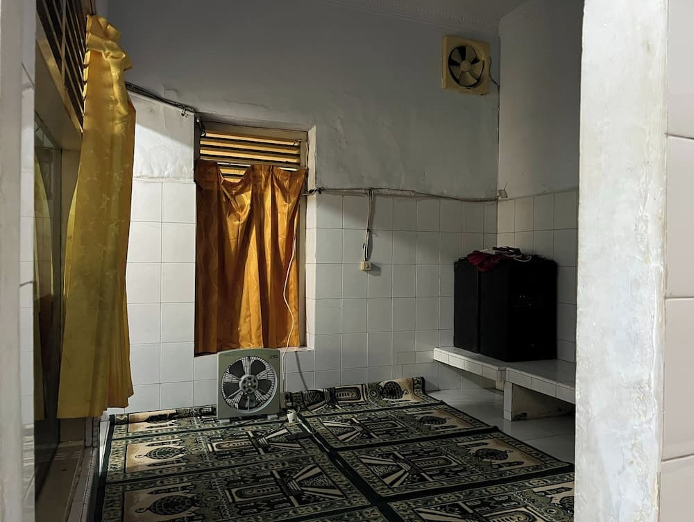 OYO 92675 Hotel Rosna