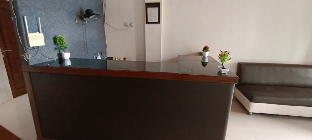 Hotel O Wisma Deli Syariah Near RSUD Nene Mallomo Sidenreng Rappang