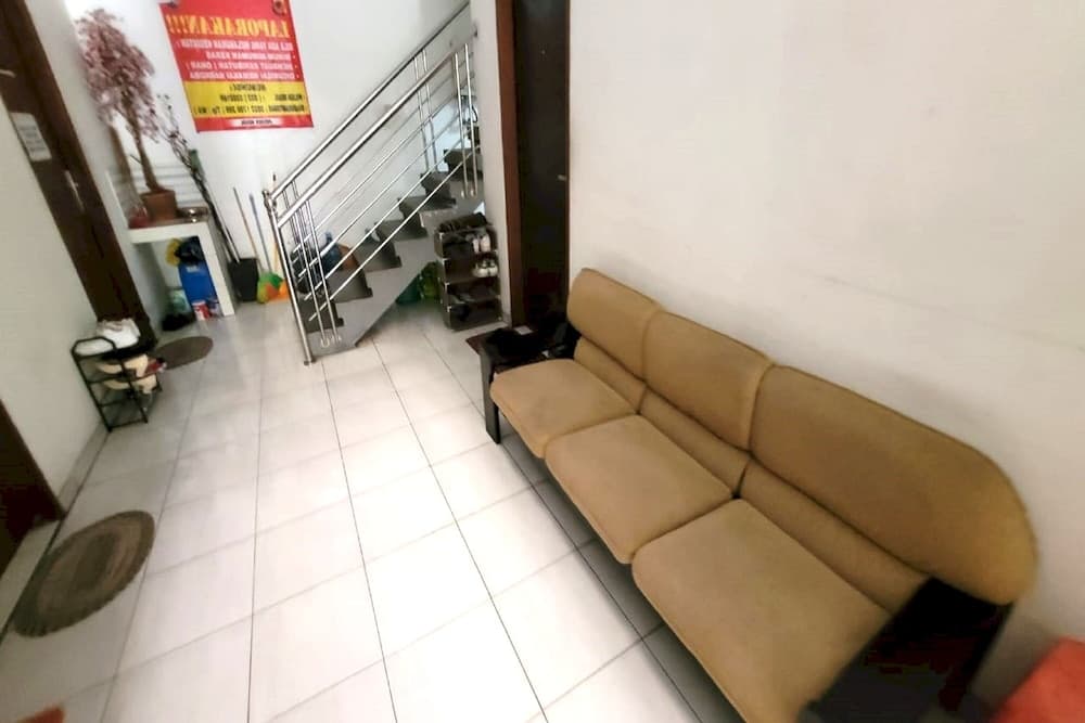 Hotel O Regol Srimahi Residence