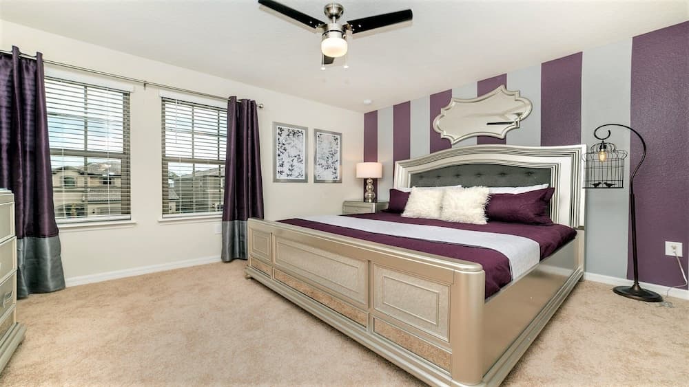 Special Rate Spacious Home With Private Pool!