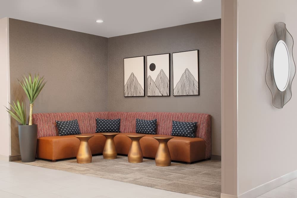 Home2 Suites By Hilton Albuquerque Airport