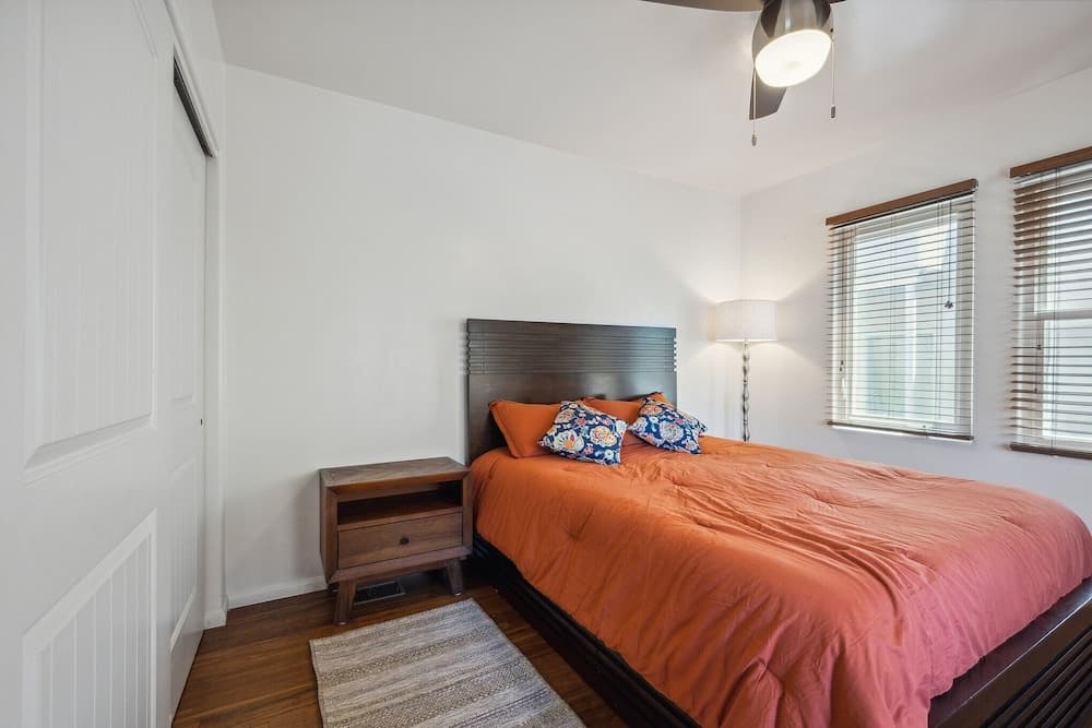 Charming Retreat On West Quince Street 2 Bedroom Condo by RedAwning