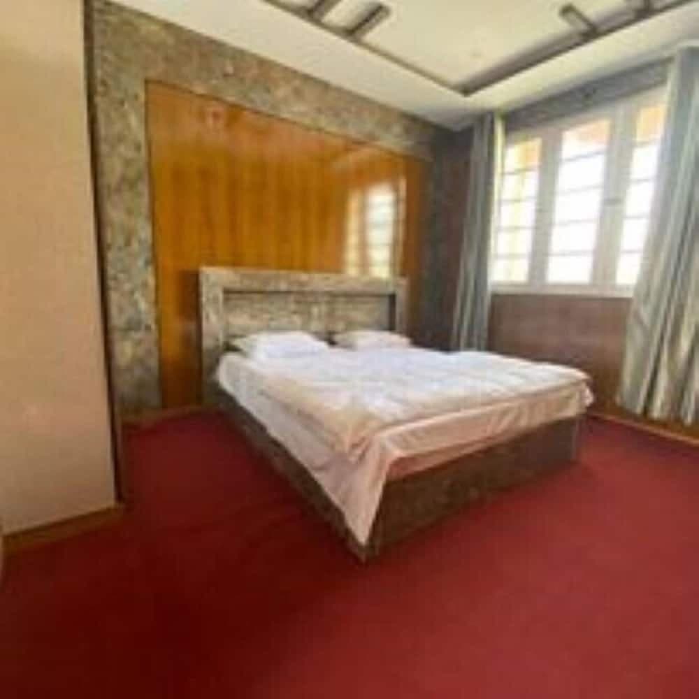 Naqcho Paradise Inn Skardu