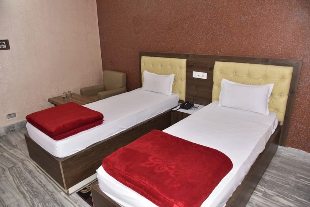 Goroomgo Royal Surya Gaya