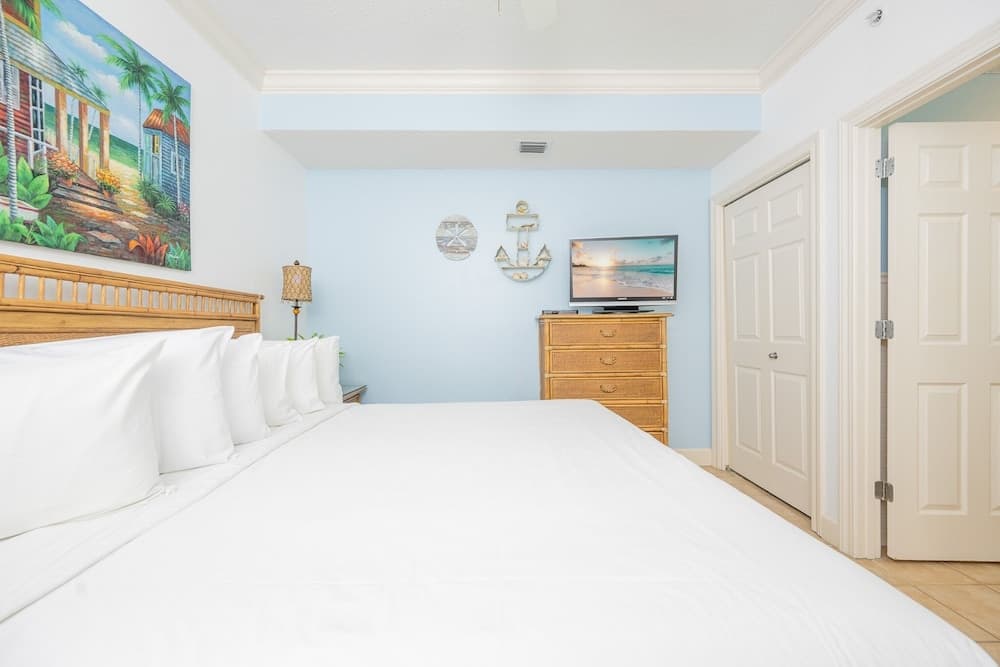 Phoenix On The Bay 1427 2 Bedroom Condo