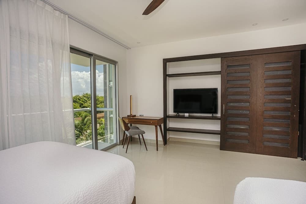 New !! Casa Miramar Ocean View 325 S 2 Bedroom Apts by RedAwning