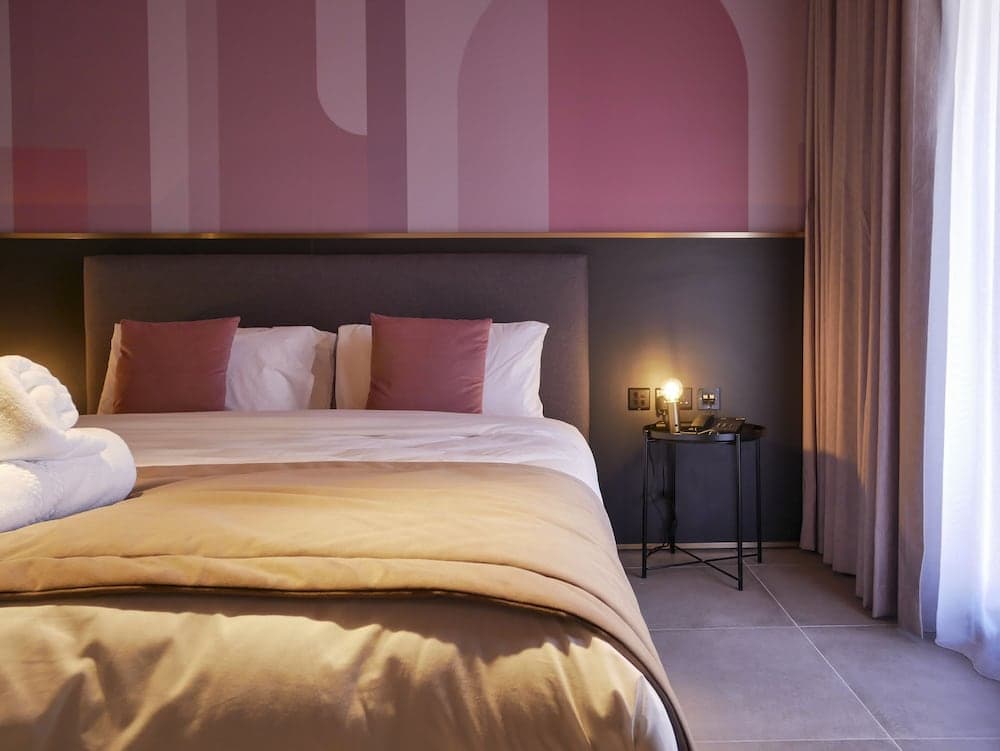 Eleven by Warren Collection