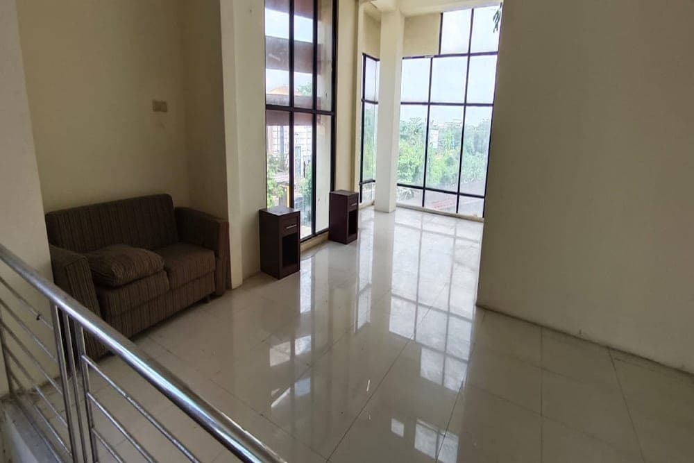 Hotel O Ervina Homestay Syariah Batakan