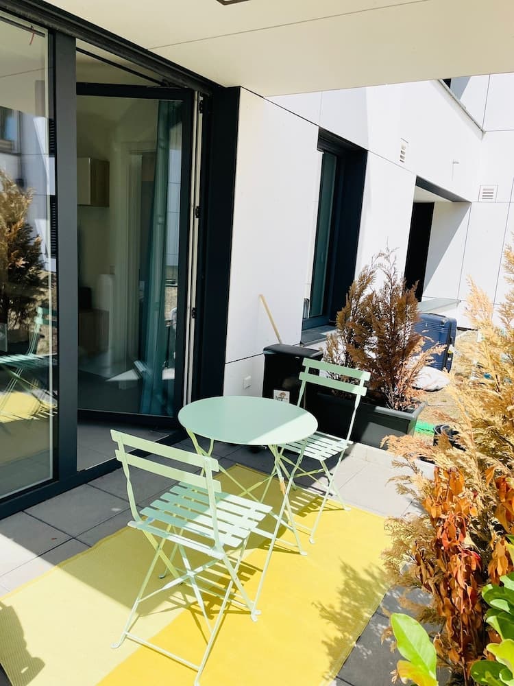 Luxury 1 bedroom. Center Terrace&Parking