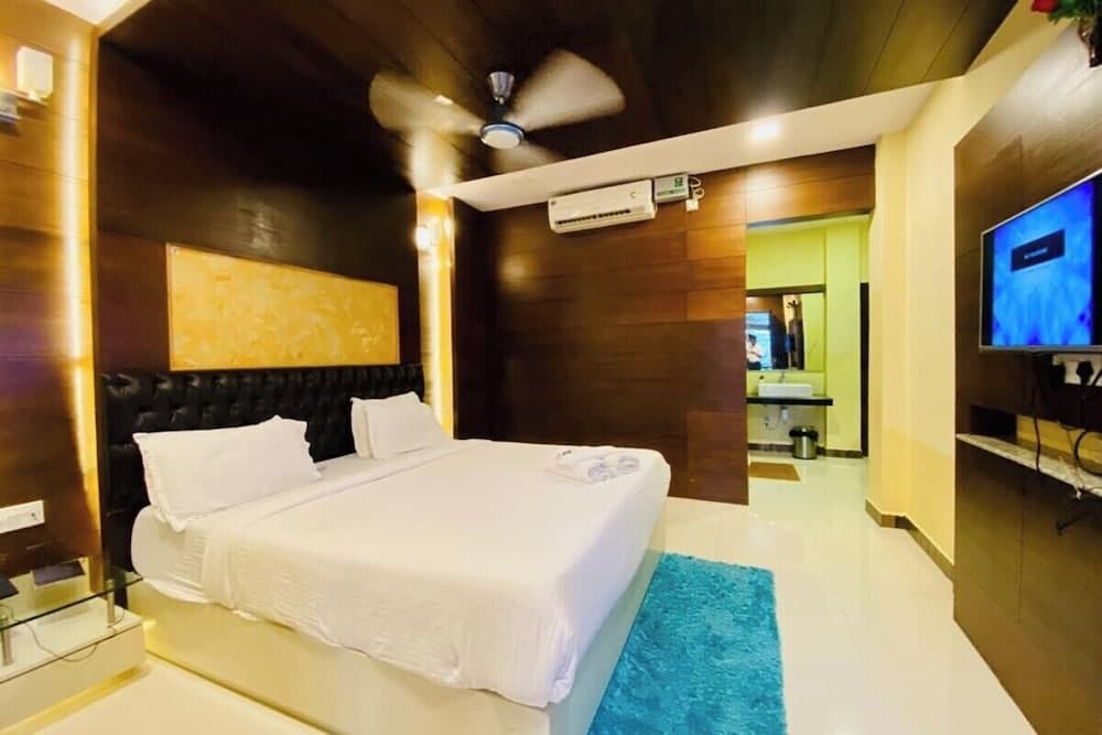 Pearl Park Beach Resort Private Limited