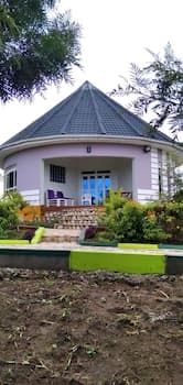 Bwizi Gardens and Resort