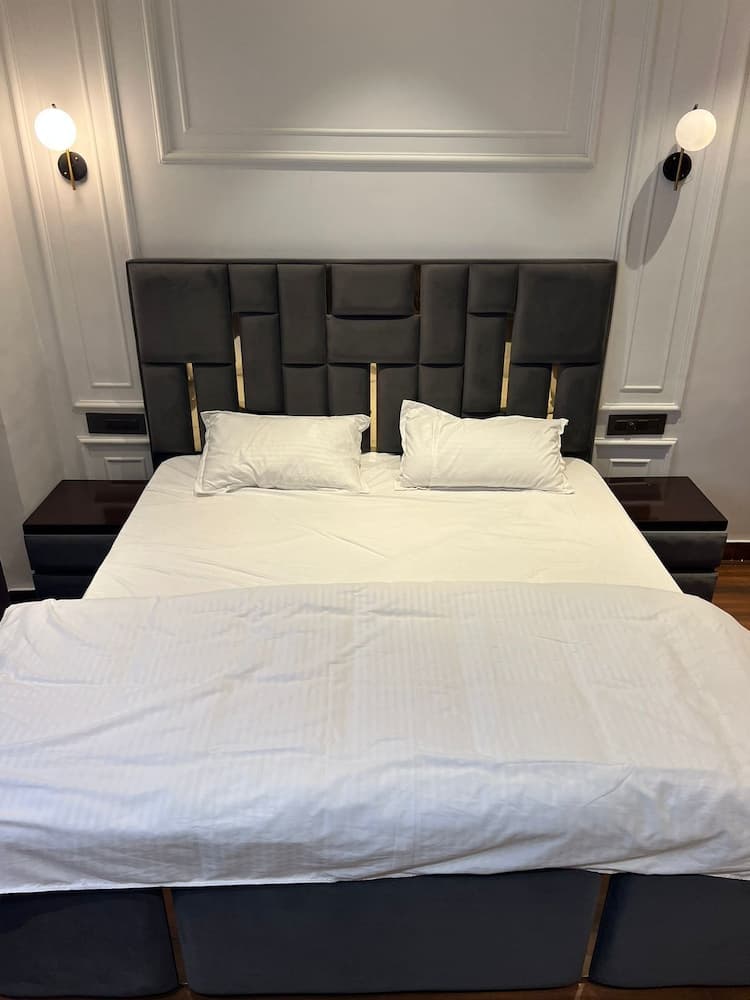 Hotel Primrose - Patiala