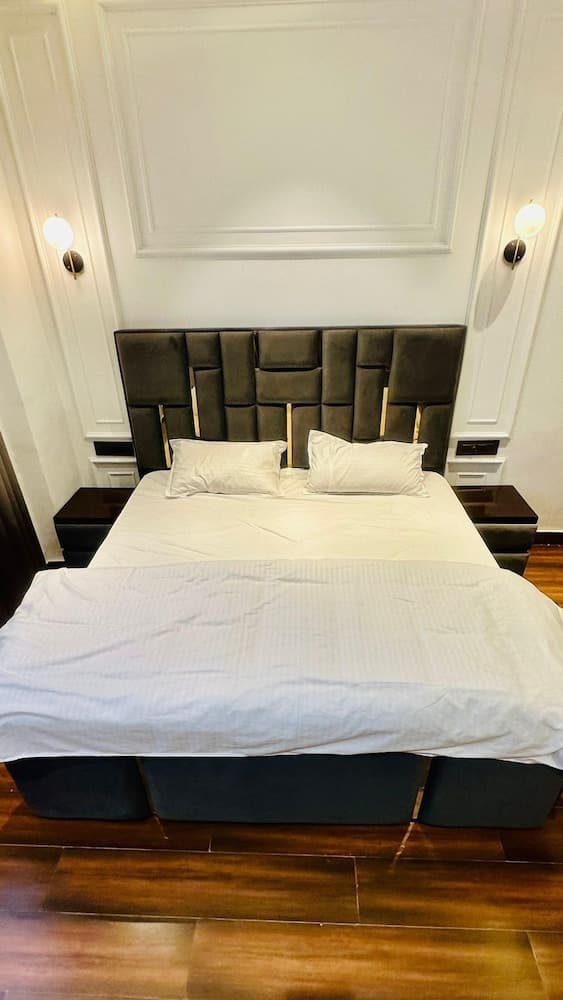 Hotel Primrose - Patiala