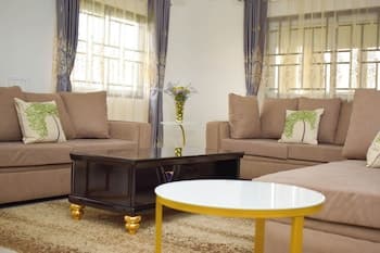 Casa Nadreya Furnished Apartments