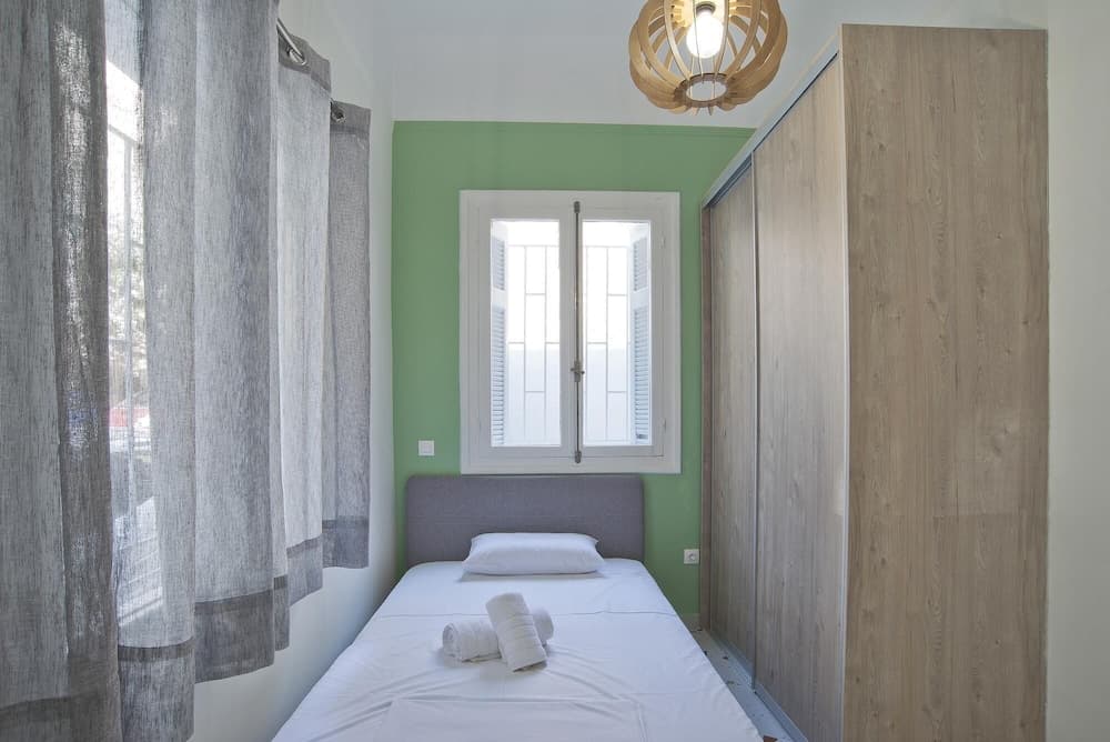 Aristea in Athens With 2 Bedrooms and 1 Bathrooms