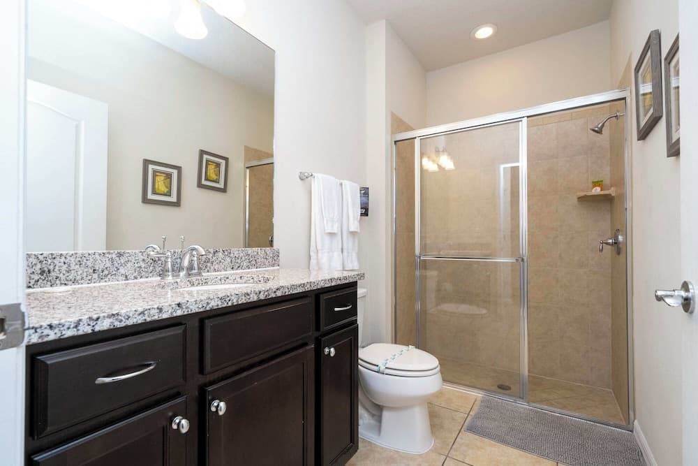 Stunning 5 Bd w Pool Close to Disney Windsor Westside 2015