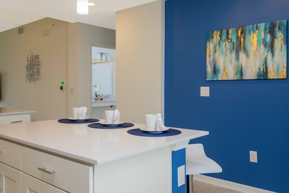 Stunning 2 Bedroom Apartment Close to Disney 304 3191