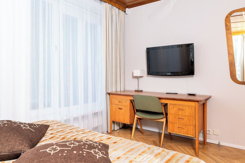 Gustav Ernesaks House