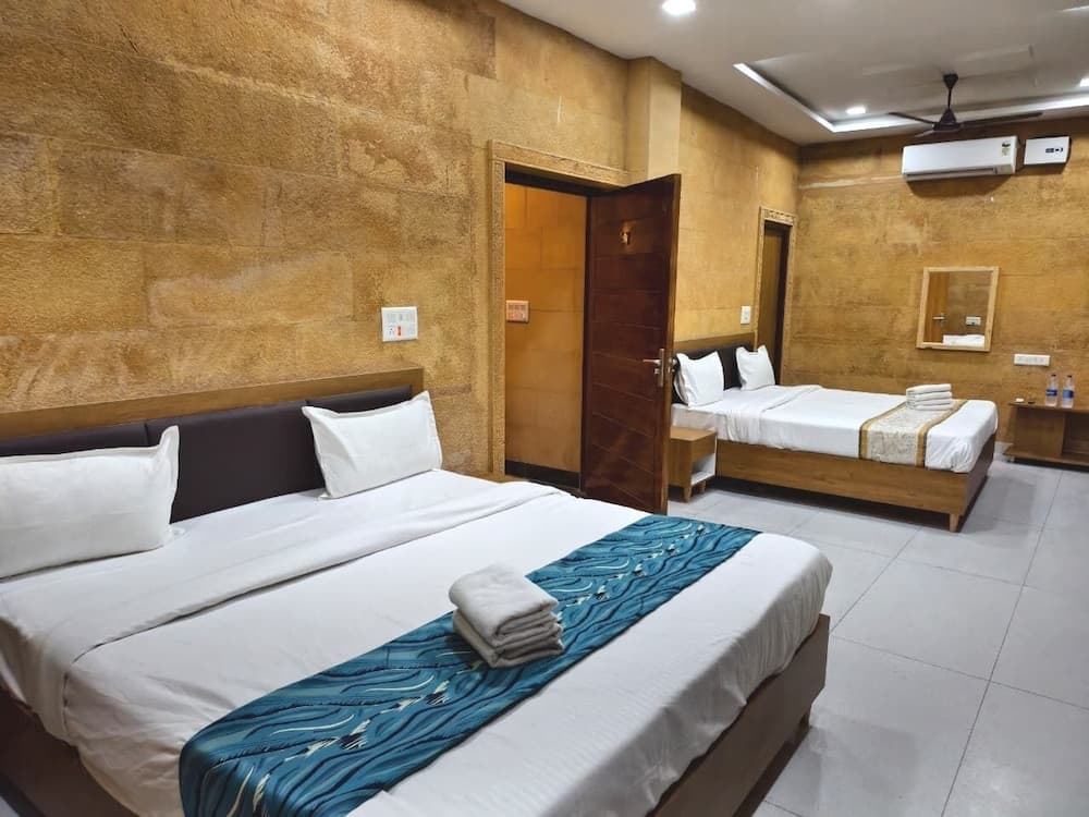 Hotel Jodhani Regency