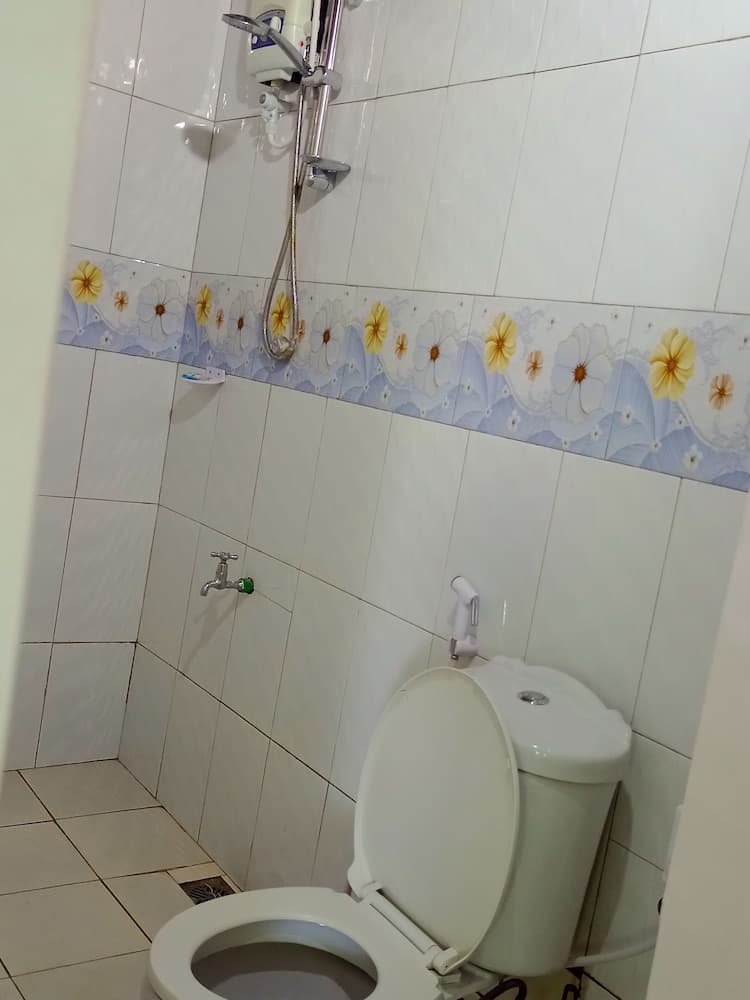 MJ one bedroom Luxury Tents by the creek