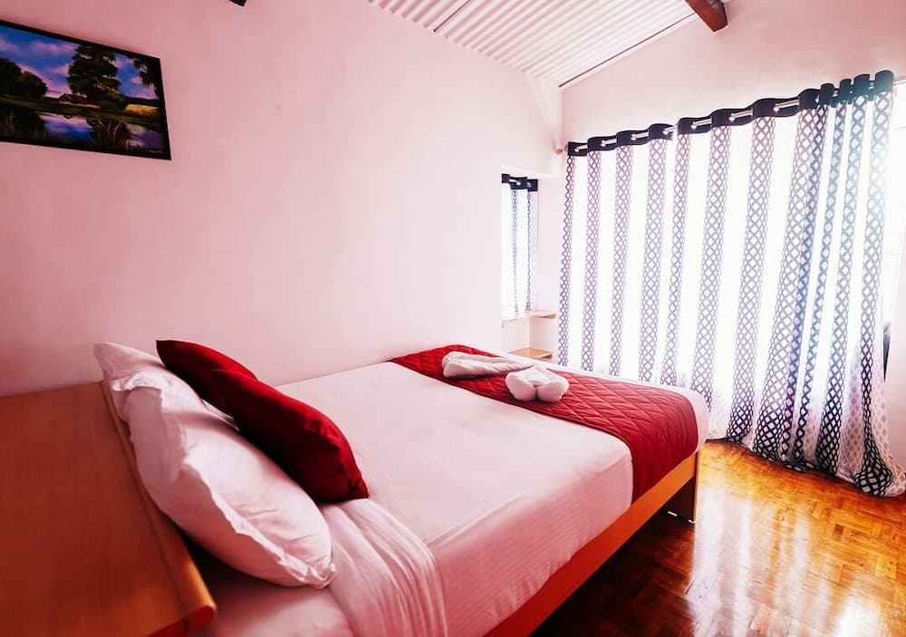 The British Villa by Xacro Xperiences