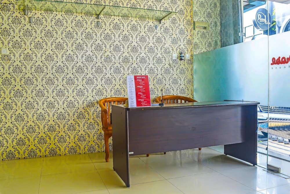 SPOT ON 91660 Red Rose Guest House