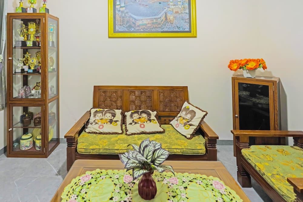 OYO 91974 Alfisal Syariah