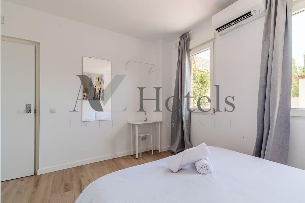 AYZ Joaquín Pol - Auto check-in property