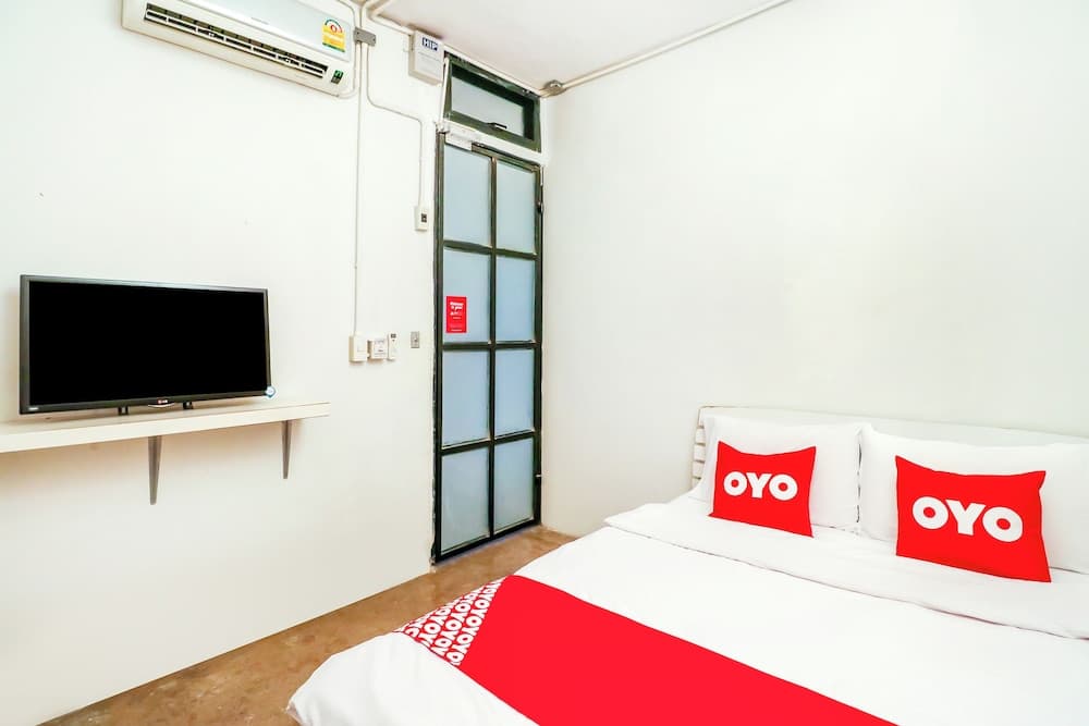 OYO 1191 Happy Motel