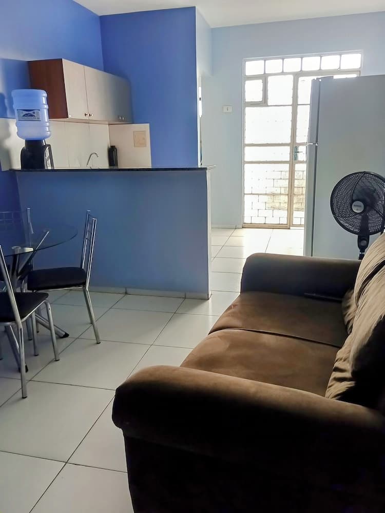 Apartamento Mobiliado à Dois Quarteirões do Centro