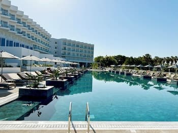 Cali Resort & Spa by Louis Hotels