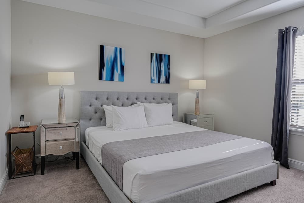 Balmoral Resort-117kb 3 Bedroom Townhouse by RedAwning