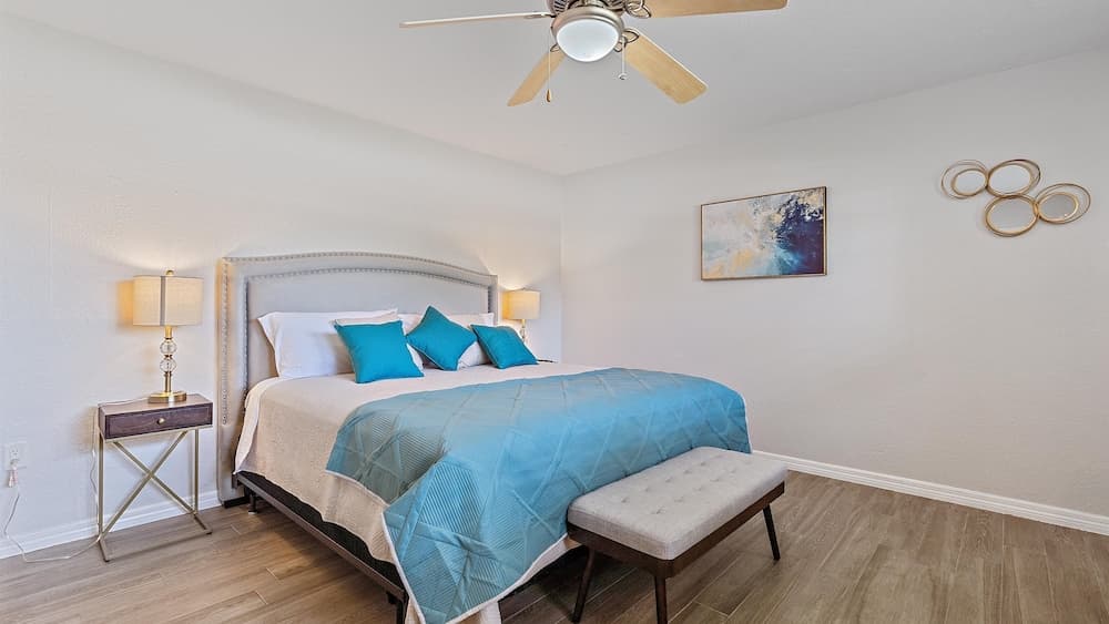 Paradise Palace 4 Bedroom Home by RedAwning