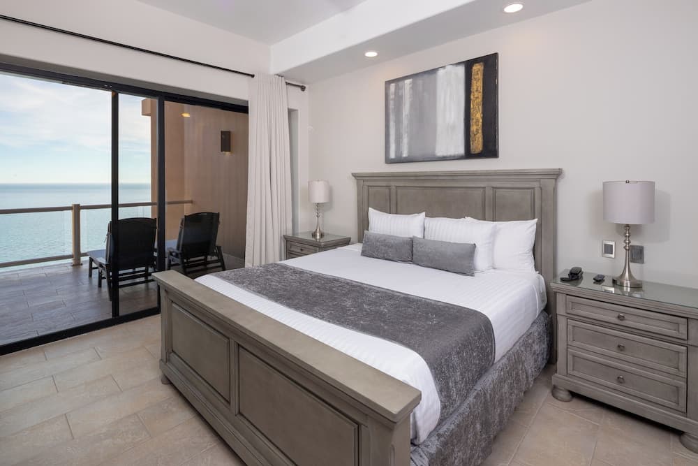 Luxury Las Palomas Oceanview Condo - Phase 2