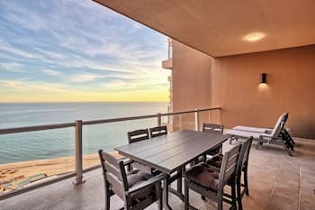 Luxury Las Palomas Oceanview Condo - Phase 2