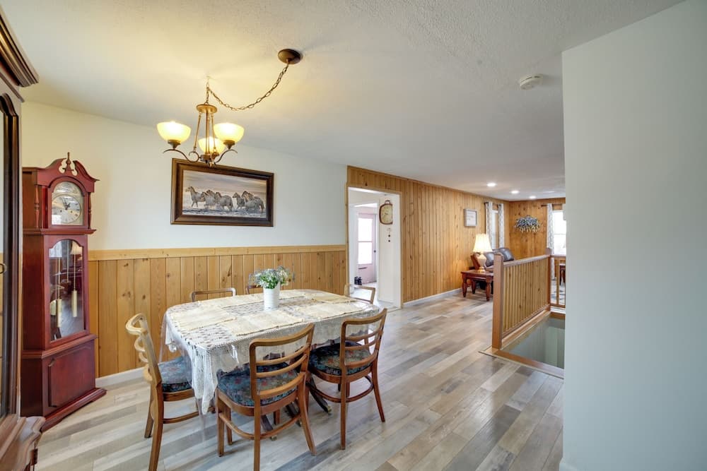 Inviting Missouri River Vacation Rental: 2 Mi Away