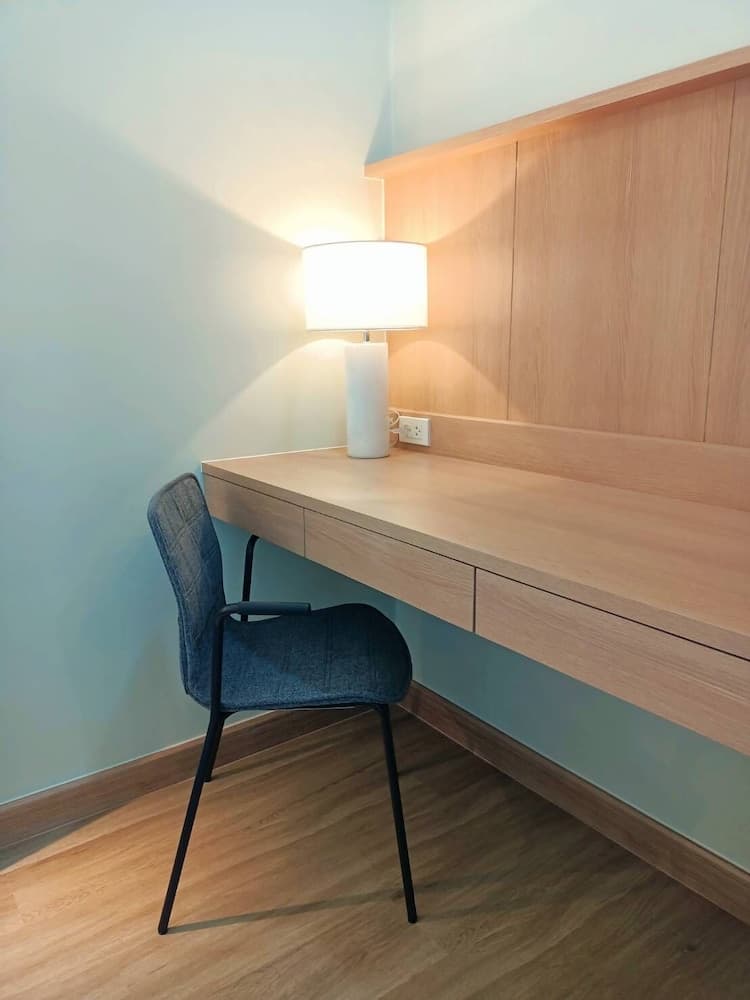 Mayflower Grande Suite Hotel