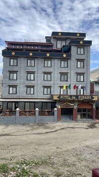 Hotel De Purang