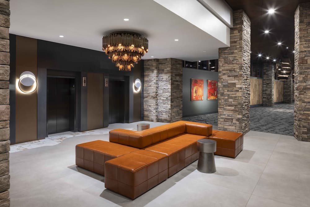 Red Hawk Resort & Casino