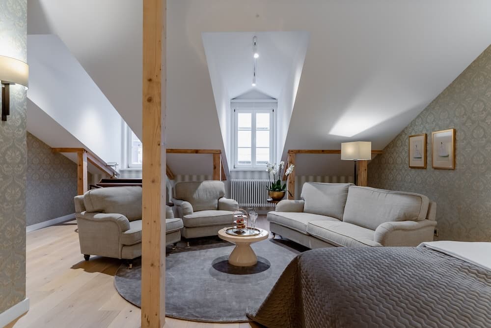 Hotel Unicus Palace Old Town - Destigo Hotels