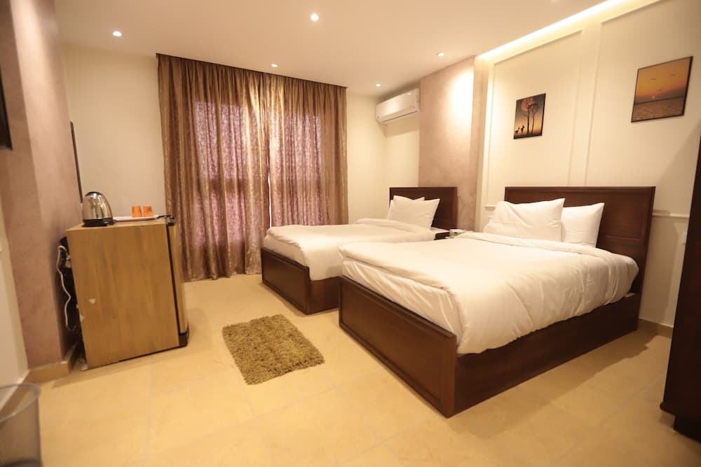 King Khafren View INN