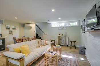 Greer Guest House < 1 Mi to Park & Downtown Area!