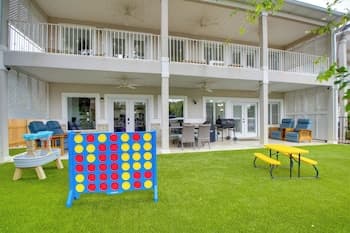 Lake Access: Pet-friendly Duplex in Hot Springs!