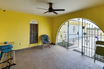 Screened Porch: Remote Harlingen House!