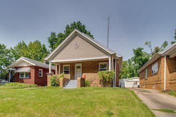 Charming Springfield Home: 2 Mi to Downtown