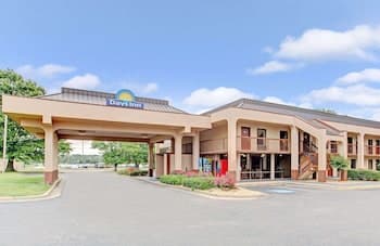 Days Inn by Wyndham Wilson